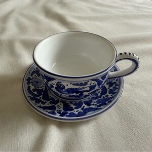 Deruta Arbesco Blue & White Tea Cup and Saucer (La Colombe Coffee Roasters)